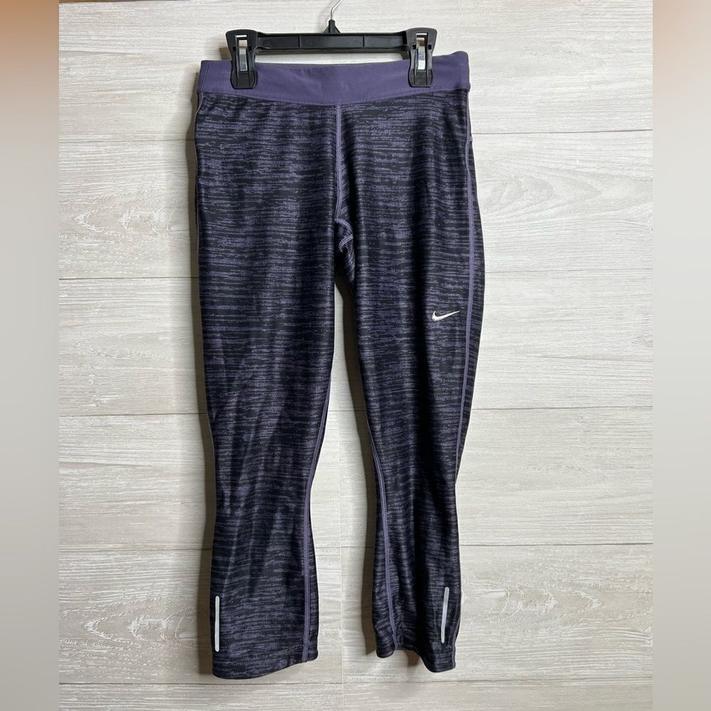 Nike Dri-Fit Capri Leggings Size Small